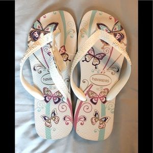 NWT Havaianas - BARBIECORE
